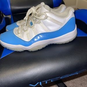 Jordan 11 UNC